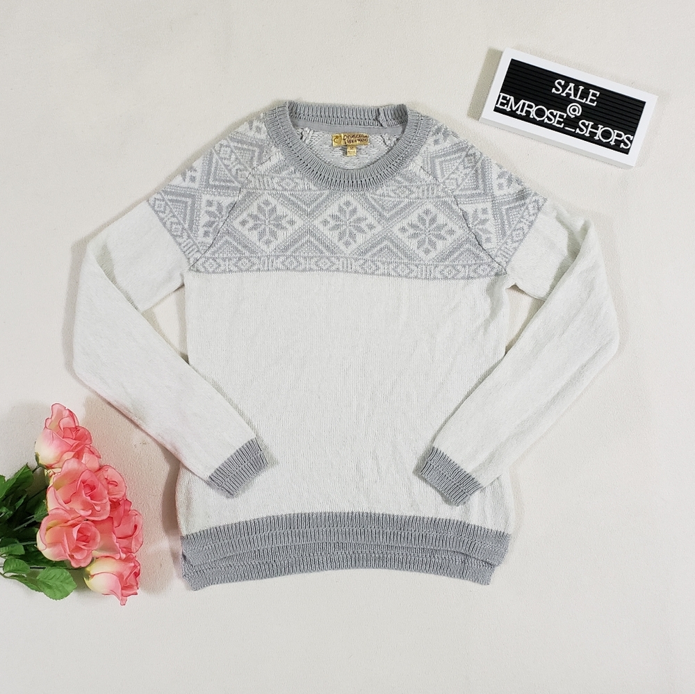 White Winter Sweater 💐